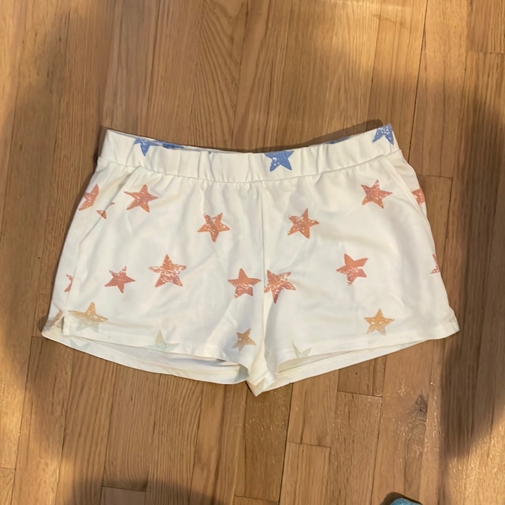Comfy star shorts